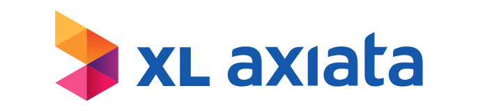 XL Axiata Logo